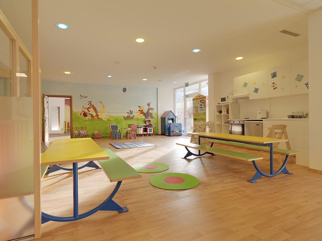 פוגן Alpina Zillertal . Family Lifestyle Kinderhotel מראה חיצוני תמונה
