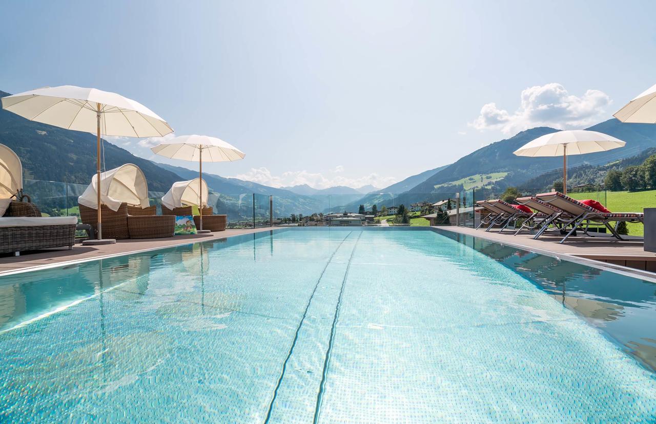 פוגן Alpina Zillertal . Family Lifestyle Kinderhotel מראה חיצוני תמונה