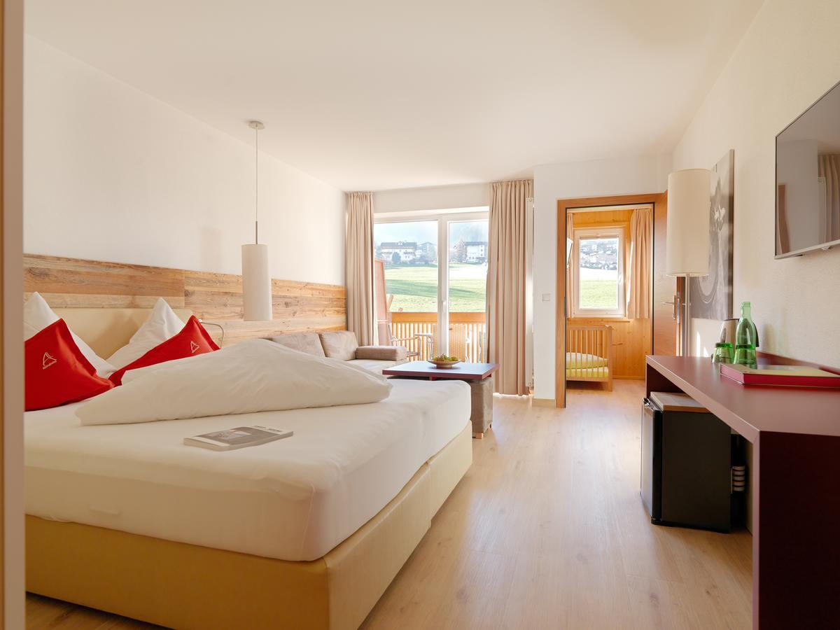 פוגן Alpina Zillertal . Family Lifestyle Kinderhotel מראה חיצוני תמונה